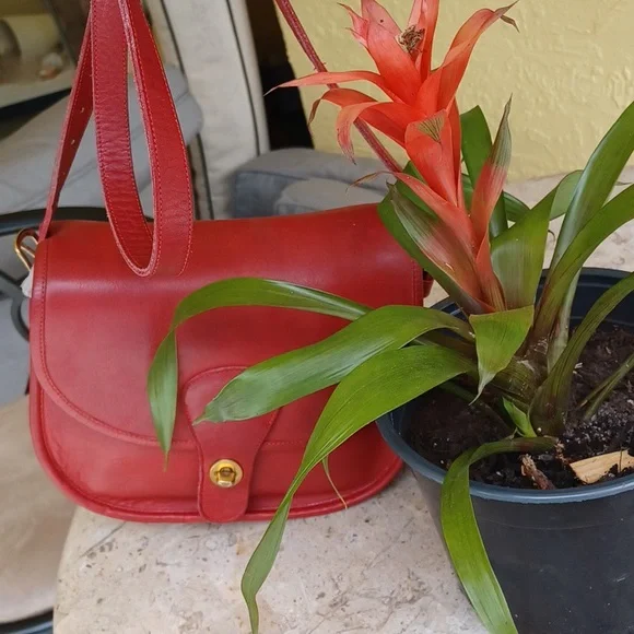 VINTAGE COACH  'NYC' EARLY 80'S SADDLERY BAG - Picture 8 of 17